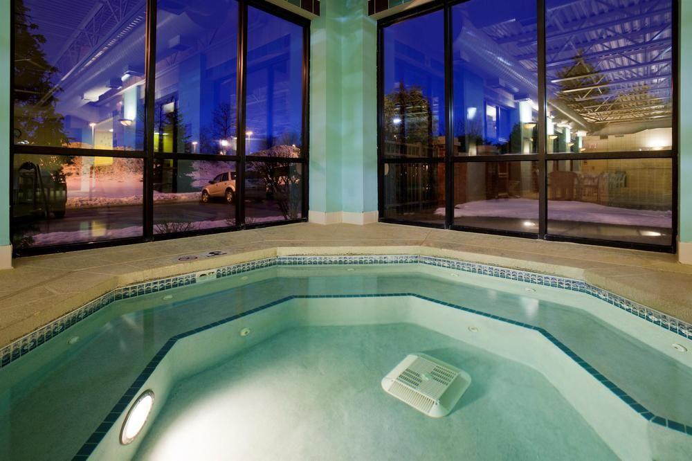 La Quinta By Wyndham American Center 3*